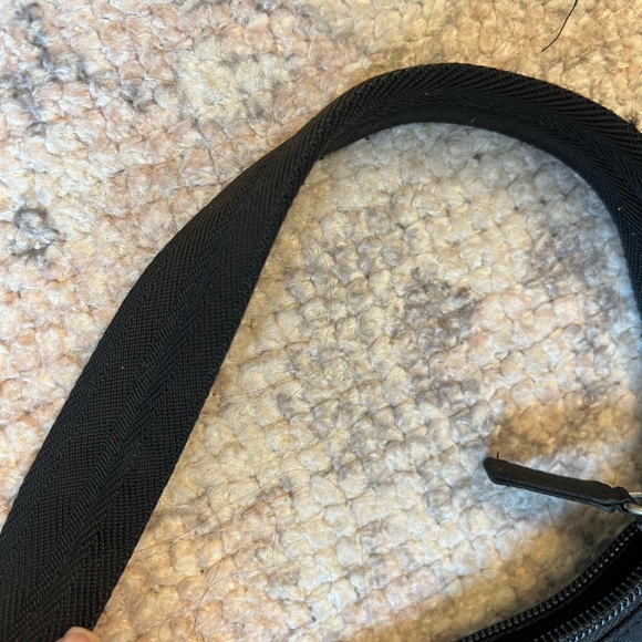 Prada Tessuto Mini Re-Edition 2000 Nylon Bag w/ authentic ID card verification - Picture 15 of 16